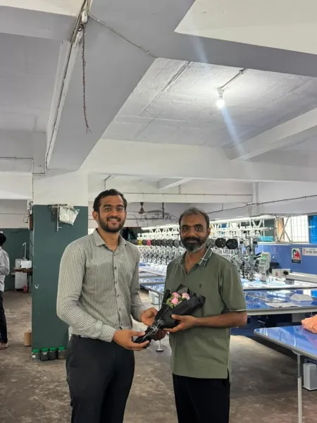 Machine handover with a customer