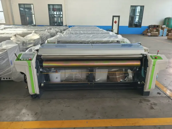 Waterjet loom, front